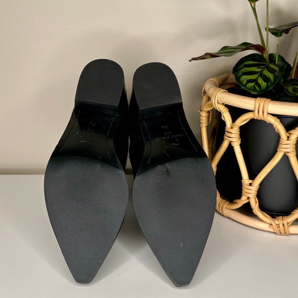 New Marc Fisher Black Suede Pointed-Toe Ankle Boots Slip-On Fall/Winter Size 6 - Picture 7 of 14